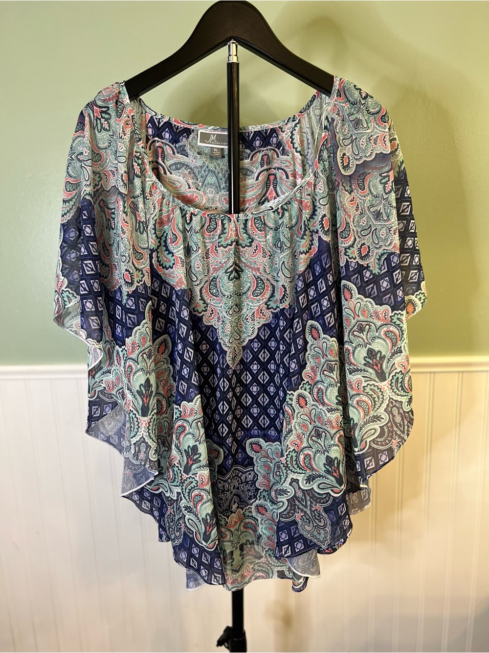 NEW- JM Collection Colorful Navy Paisley Flowy Tunic. Size XL